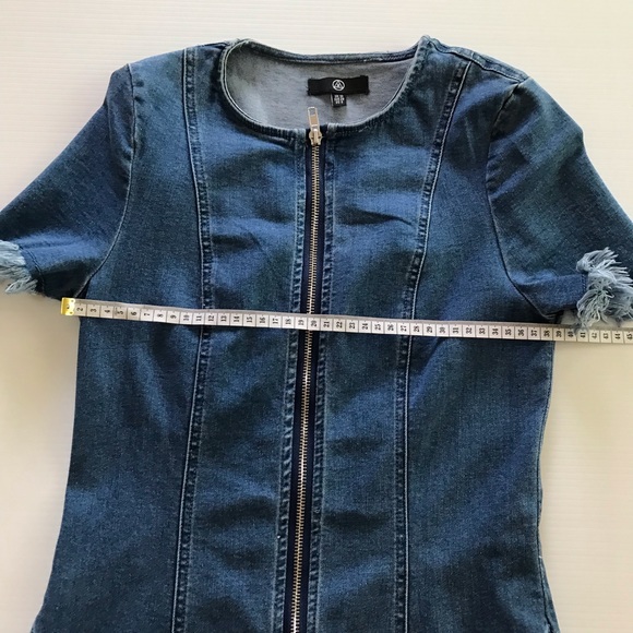 MISSGUIDED womens sz 10 stretch denim zip front frayed edge mid blue denim dress - Picture 8 of 16